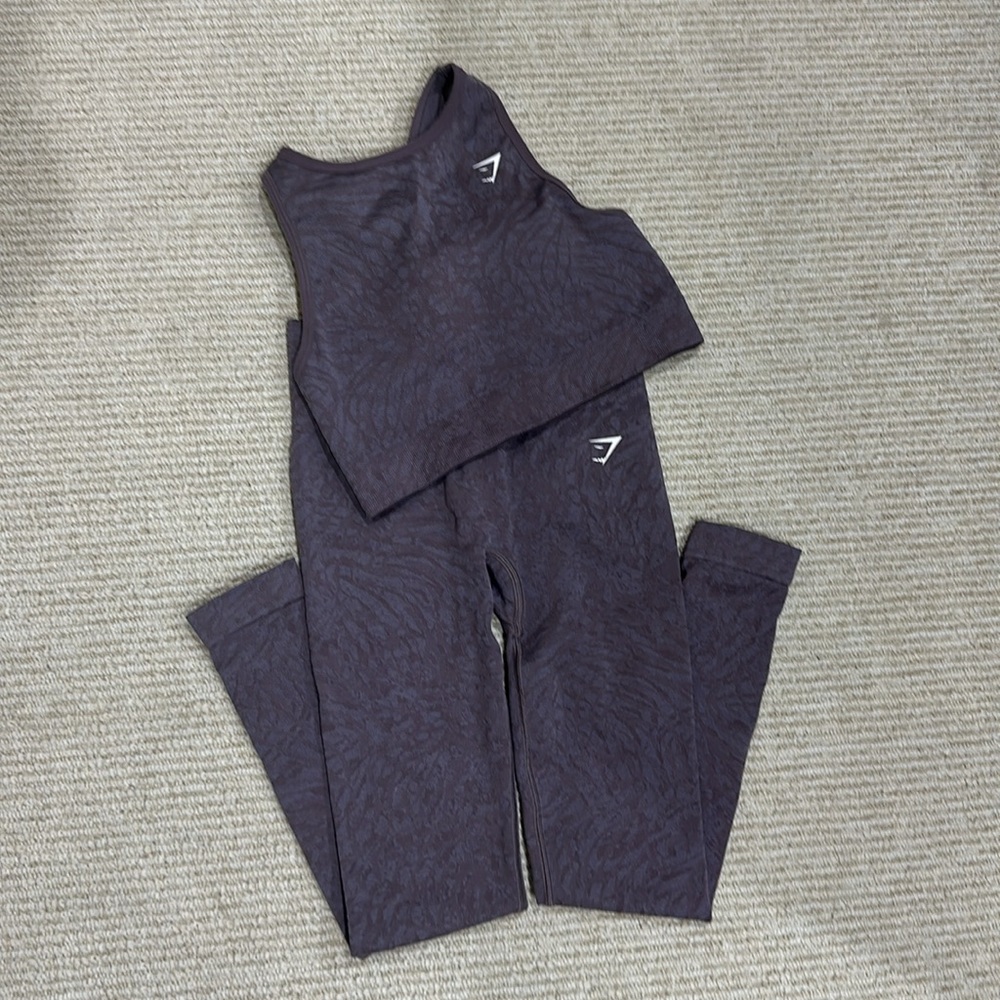 GYMSHARK SET